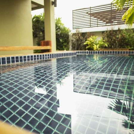 The Suvarnabhumi Apartment Ban Bang Kaeo Yai Buitenkant foto
